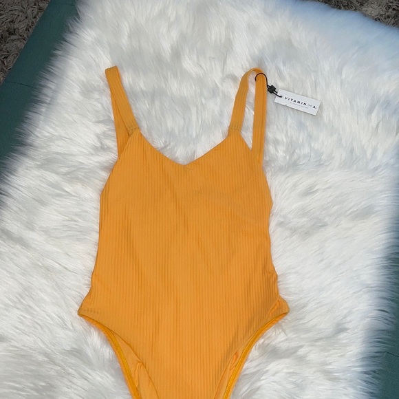 Vitamin A Leah One Piece Sz S - Picture 7 of 9